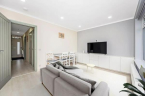 Pass the Keys Stylish Home GardenTen Mins to Central London